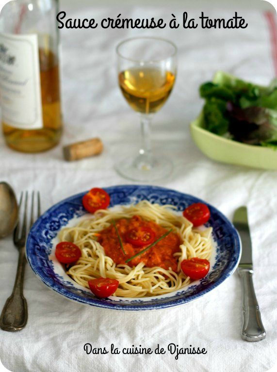 Sauce crémeuse à la tomate végétalienne