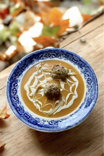 Velouté d'Halloween et boulettes araignées
